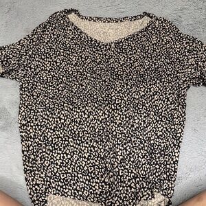 American Eagle Outfitters Black and Cream Leopard Print Short Sleeve Top